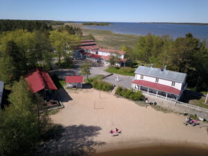 Vanha Villa ja ranta