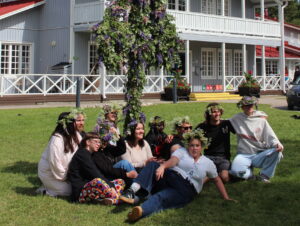 midsummer pole